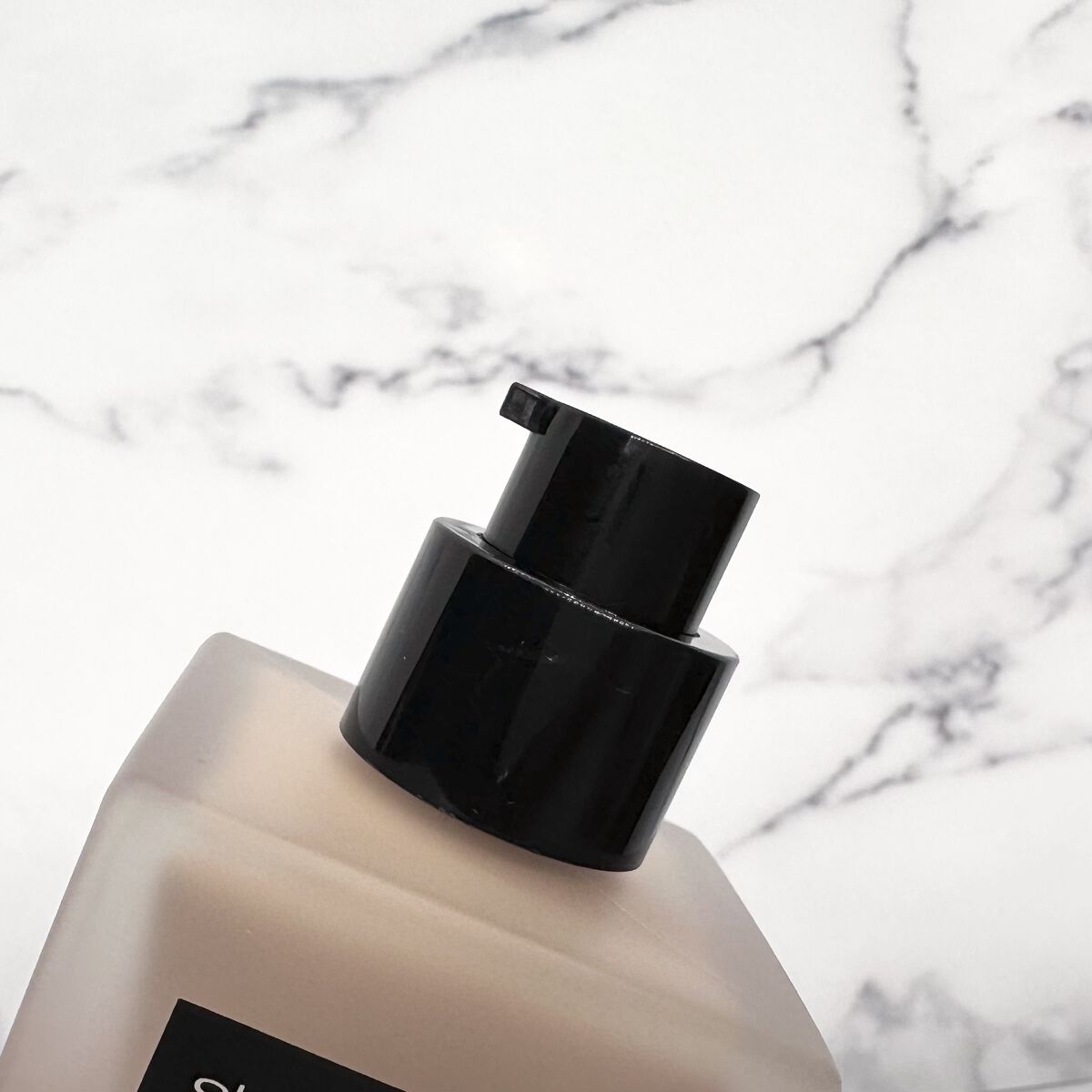 （旧）アンリミテッド ラスティング フルイド/shu uemura/リキッドファンデーションを使ったクチコミ（2枚目）