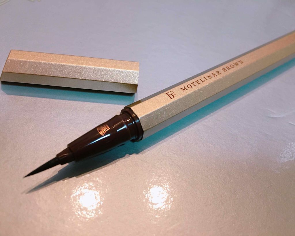 モテライナー リキッド/UZU BY FLOWFUSHI/リキッドアイライナーを使ったクチコミ(1枚目)