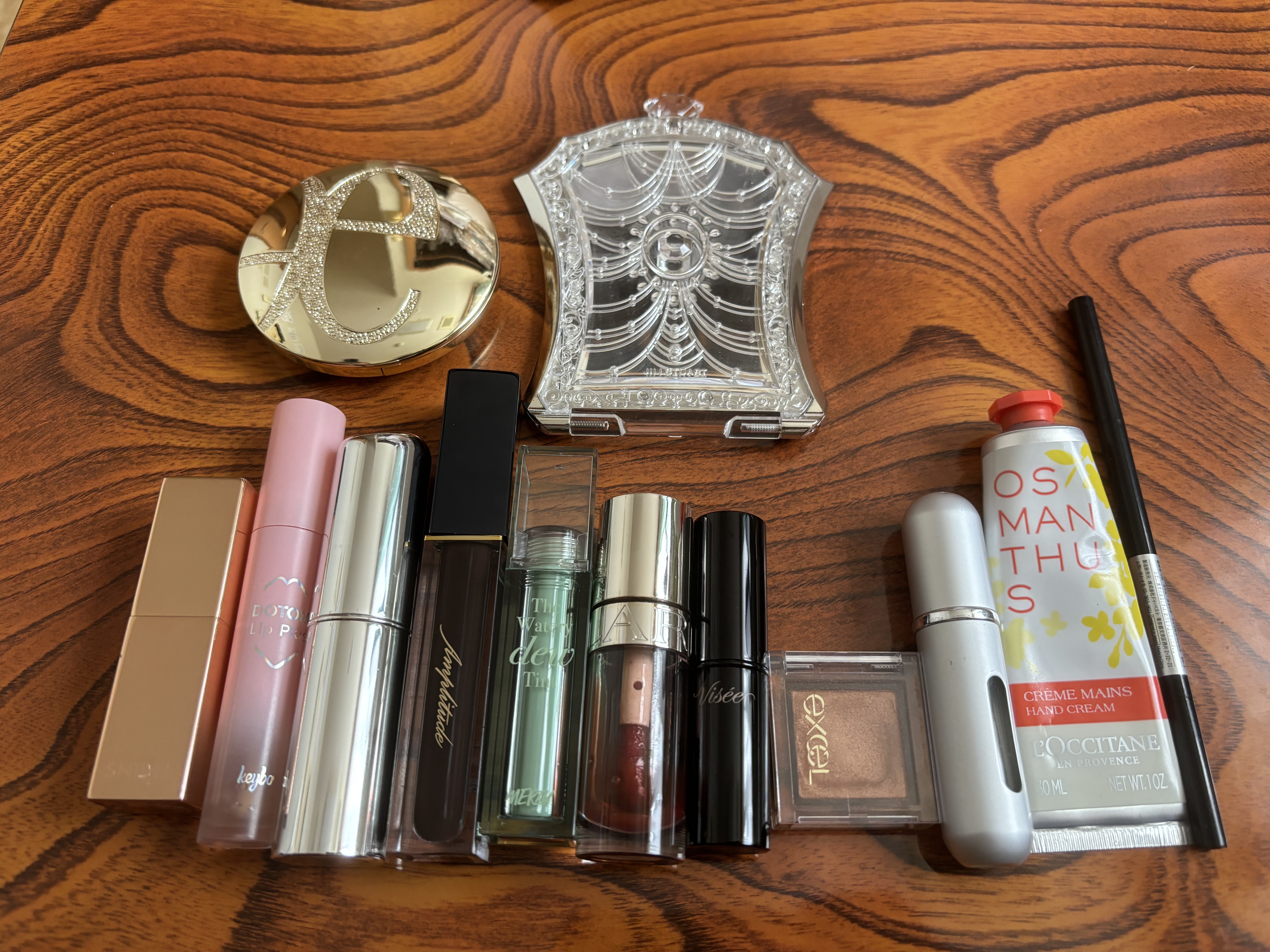 リップ ケアカラー 04 Celebrity/SNIDEL BEAUTY/口紅を使ったクチコミ（1枚目）