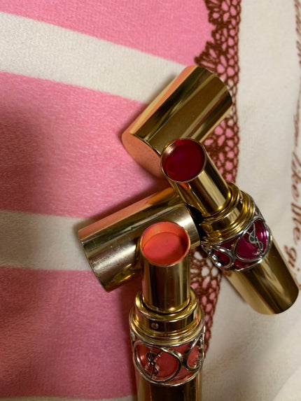 ルージュ ヴォリュプテ シャイン/YVES SAINT LAURENT BEAUTE/口紅を使ったクチコミ(2枚目)