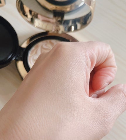 teechan0405♡フォロバ100% on LIPS 「【これ1本でスキンケアとベースメイク完成】最強クリームファン..」(4枚目)