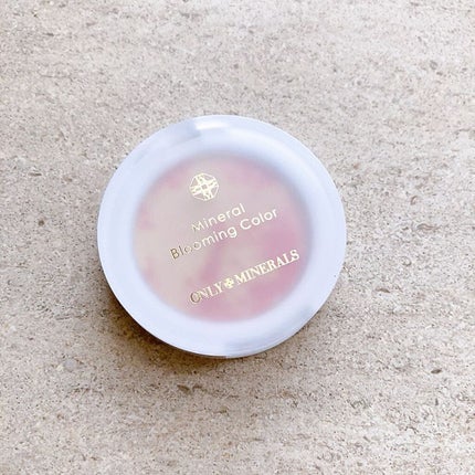 ミネラルブルーミングカラー/ONLY MINERALS/プレストパウダーを使ったクチコミ(2枚目)