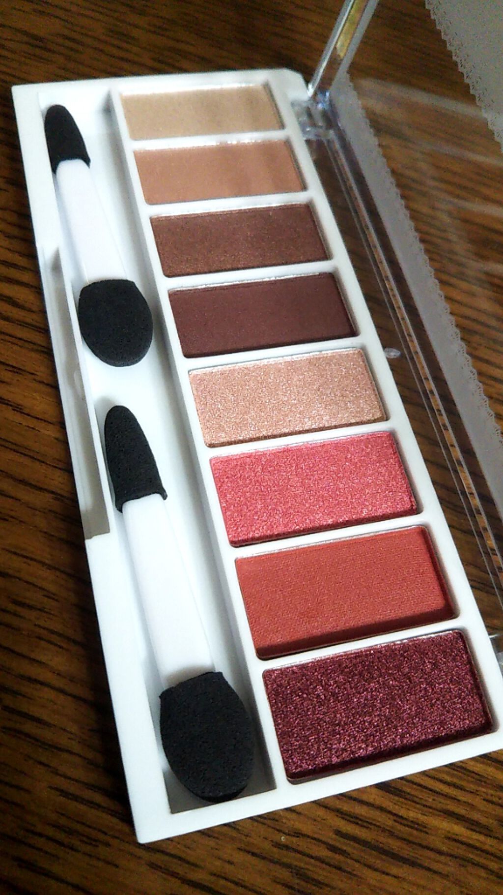 スイーツコレクション/マリブビューティー/アイシャドウパレットを使ったクチコミ(2枚目)