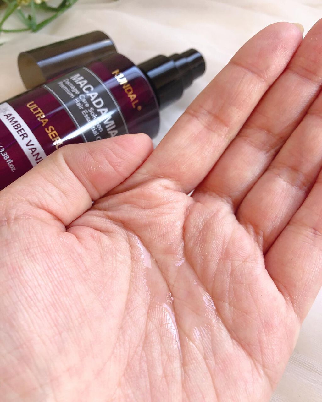 クンダル マカダミア ウルトラヘアセラム  アンバーバニラ(Amber Vanilla)/KUNDAL/ヘアオイルを使ったクチコミ（3枚目）