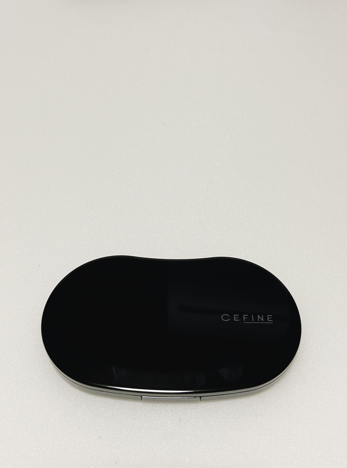 シルクウェットパウダー OC100/セフィーヌ/パウダーファンデーションを使ったクチコミ（3枚目）