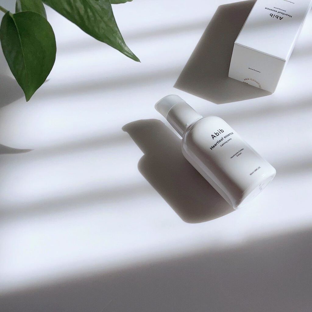 𖥧 

Abib
｜ハートリーフエッセンス
｜カーミングポンプ

ニキビや赤み、マスクによる肌荒れ
など肌トラブルを抑えてくれる
成分として注目の"ドクダミ"。

そんな鎮静効果のあるドクダミが
85%も含有されているのがこちらの
エッセ