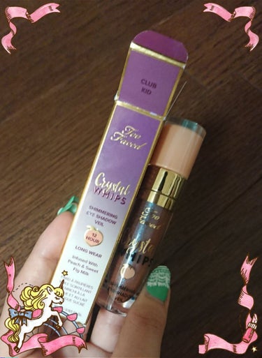 クリスタルホイップス ロングウェアリング シマ—リング アイシャドウ クラブ キッド/Too Faced/リキッドアイシャドウを使ったクチコミ（1枚目）