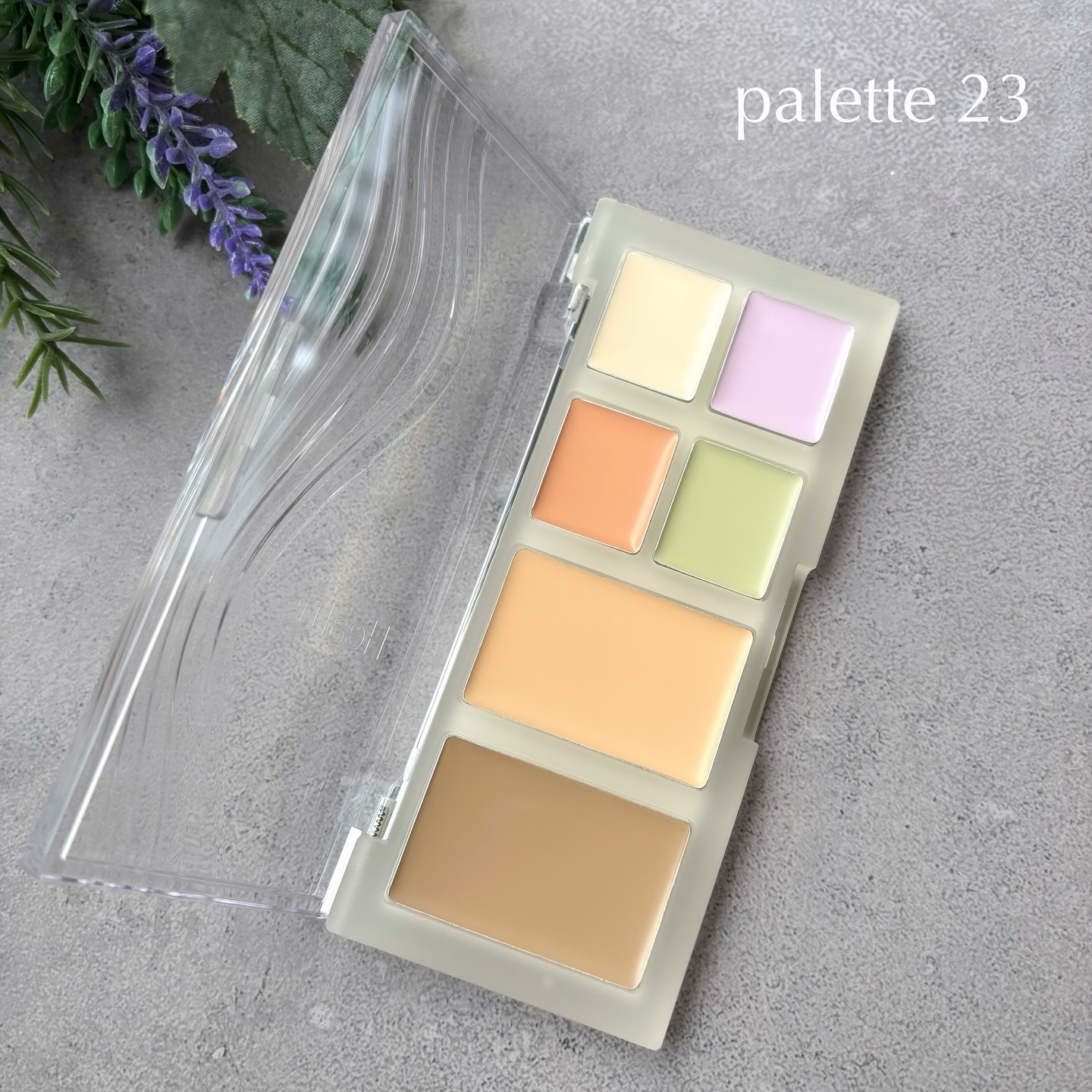 ブリージングコンシーラーパレット/Healus/パレットコンシーラーを使ったクチコミ（3枚目）