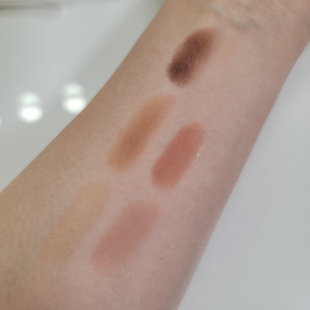 ヘアメイクみどり【YouTube】 on LIPS 「KATEからトレンド眉が作れる便利アイブロウパウダー出た🙆♀..」(5枚目)