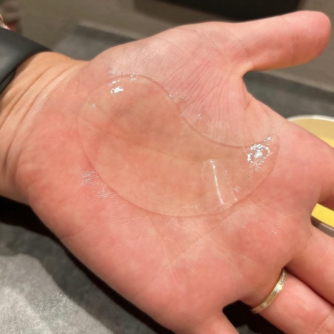 バイオームビタC黒クマアイパッチ/UIQ/シートマスク・パックを使ったクチコミ(6枚目)