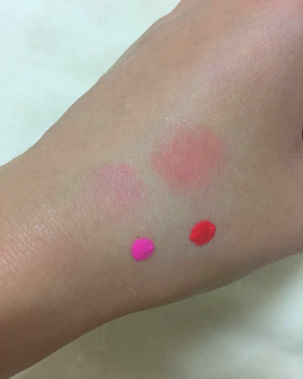 ジューシーレディリキッドチーク/キャンメイク/リキッドチークを使ったクチコミ（2枚目）