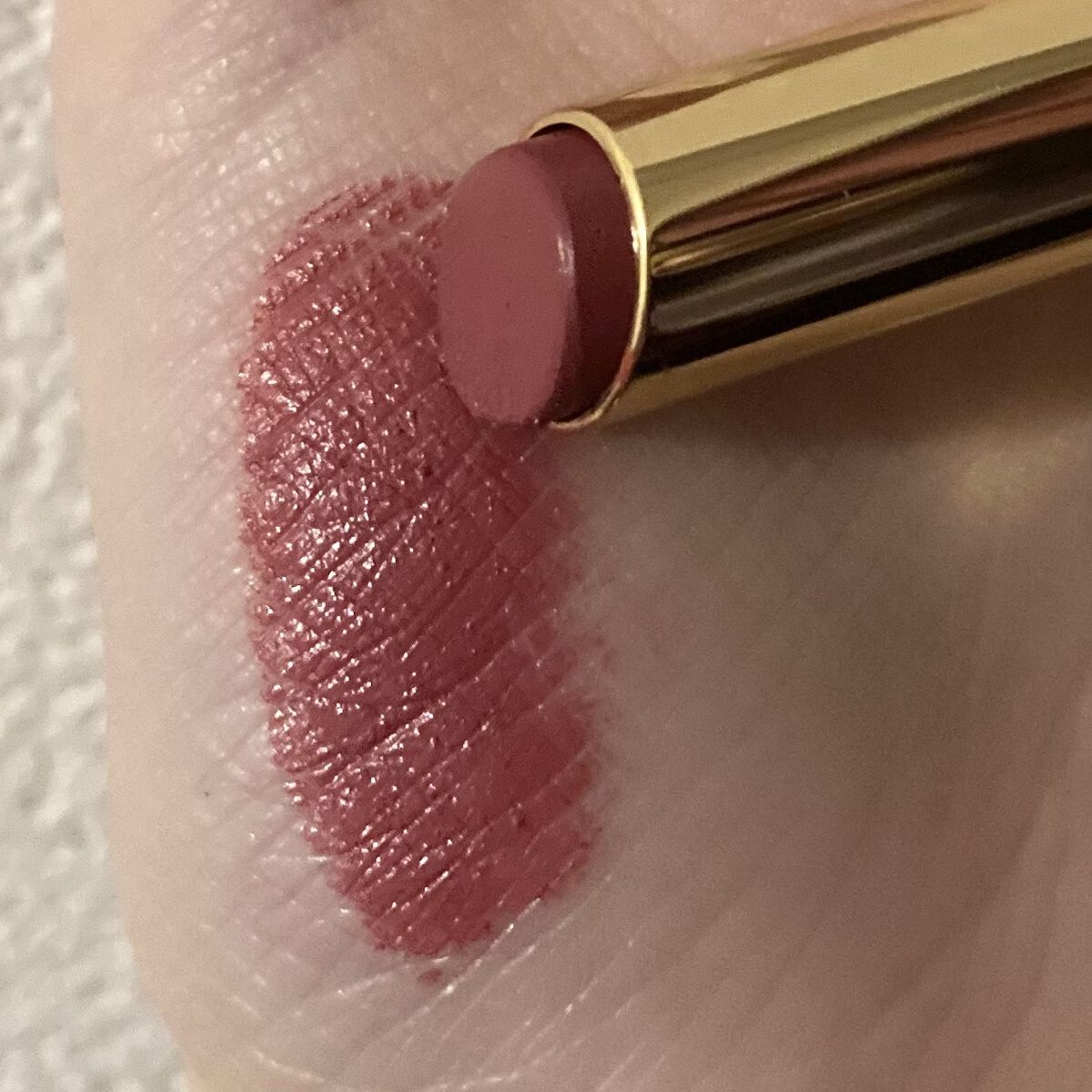 ルージュ アリュール レクストレ/CHANEL/口紅を使ったクチコミ（2枚目）