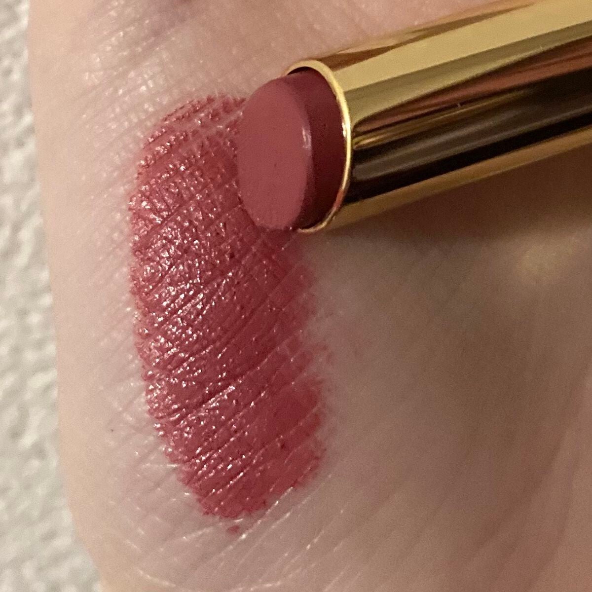 ルージュ アリュール レクストレ/CHANEL/口紅を使ったクチコミ(2枚目)