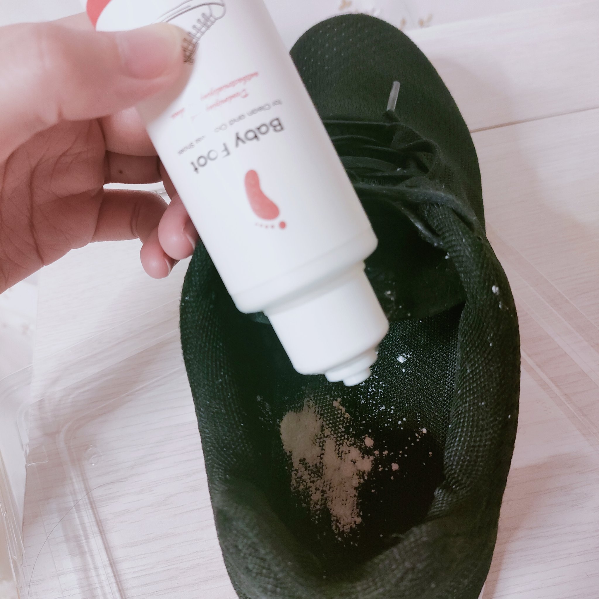 靴の消臭除菌パウダー/ベビーフット/レッグ・フットケアを使ったクチコミ（2枚目）