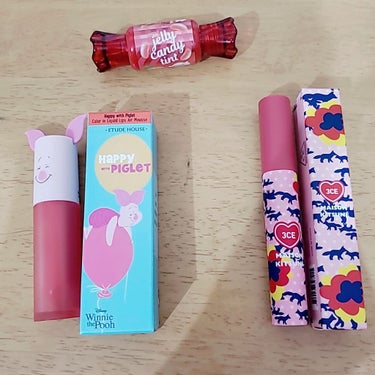 この前買ってきたコスメです～💄
３、４枚目はフィルターつけてません
３枚目、４枚目の上から順に、

♡ザセム　センムル　ジェリーキャンディーティント　04番のボクスンア(日本ではピーチ)

♡エチュード