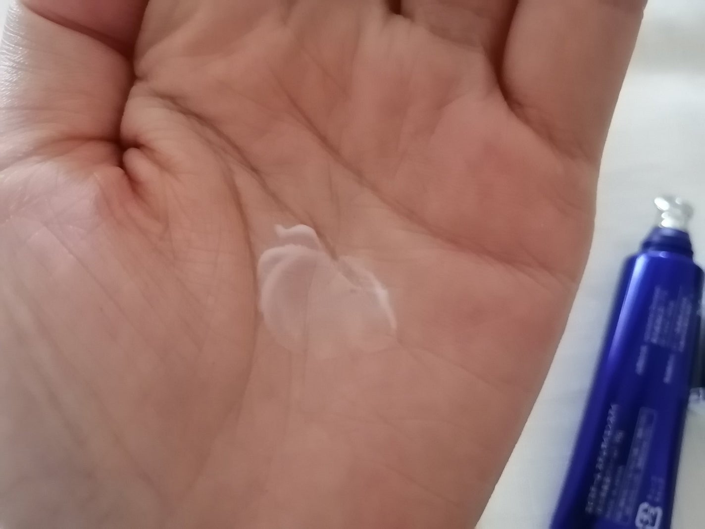 * a y a * on LIPS 「9/1に発売されたエピステームステムサイエンスアイを使っていま..」(4枚目)