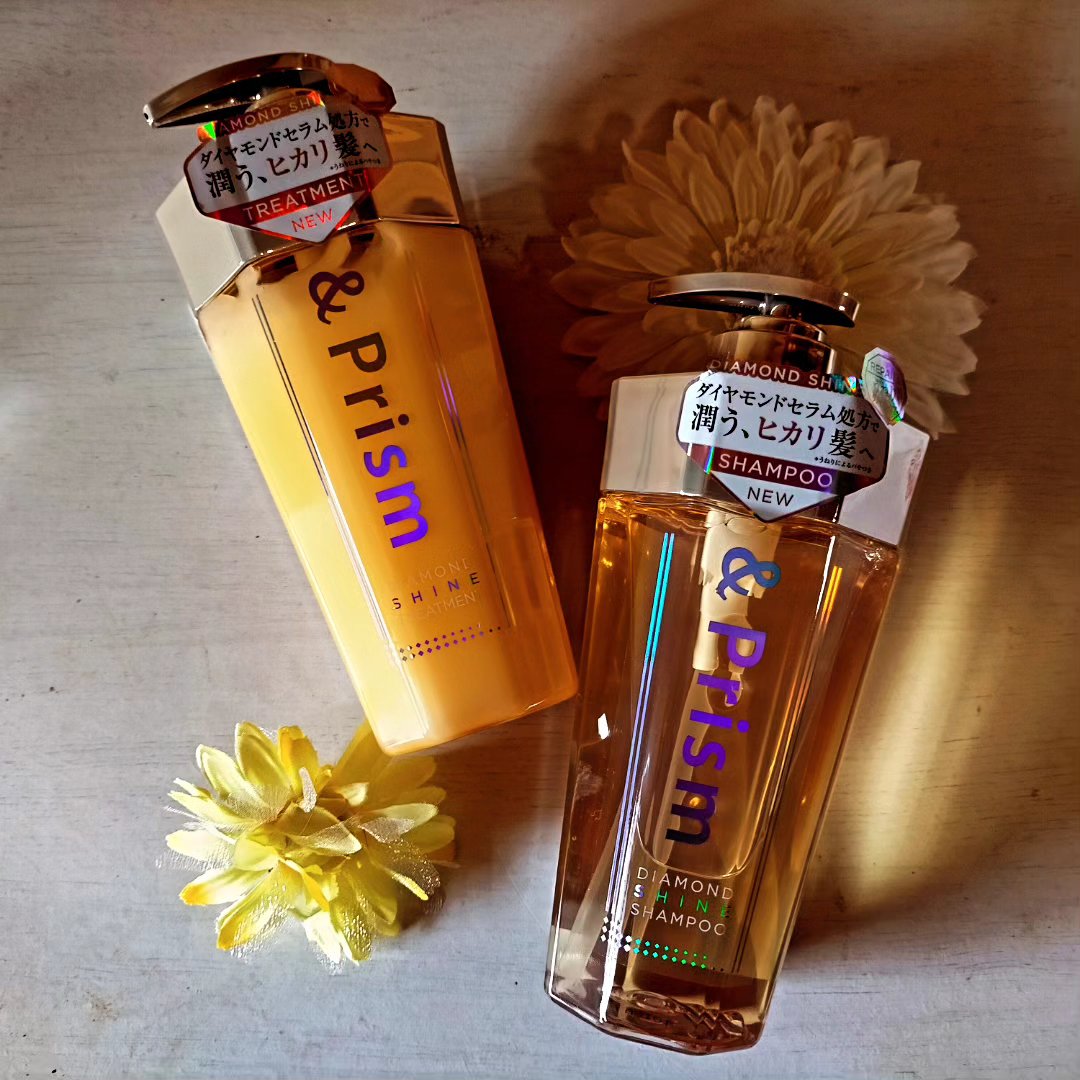 【理想の仕上がりに】
パサつき、ひろがり、毛先の傷みが気になる私。
モイストタイプの
｢＆Prism ダイヤモンドシャイン｣を試してみました。
泡立ちがよく、絡みを感じさせないシャンプーと、
しっとり毛先まで仕上がるトリートメント。
90%