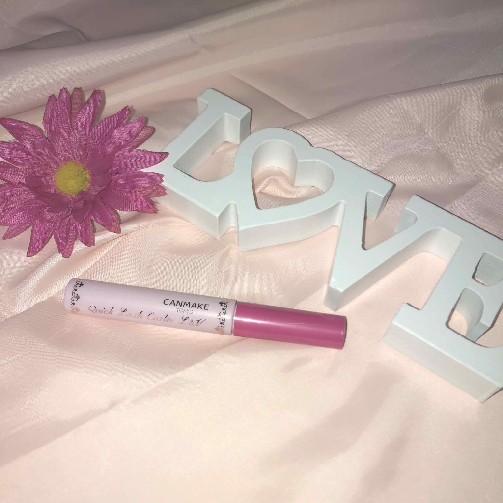 持ってるだけで女子力アップ？！

すっかり紹介するの忘れてた〜😫
ピンクのマスカラ下地！？めっちゃ可愛い〜💖と思って買ったやつ笑

基本的にカールキープ力の高いマスカラを使うから、下地っていらないよな〜と思ってたんだけど使ってみたら、
