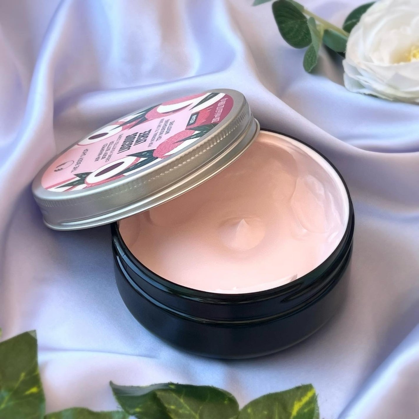 ホイップドボディバター ルシャス LYC/THE BODY SHOP/ボディクリームを使ったクチコミ(2枚目)