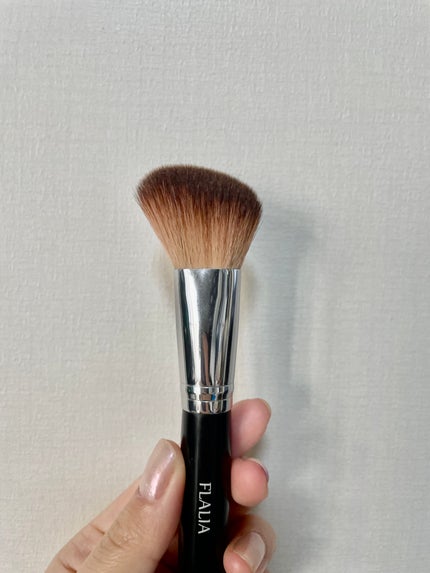 クラシックコントゥアー/FLALIA/メイクブラシを使ったクチコミ(3枚目)