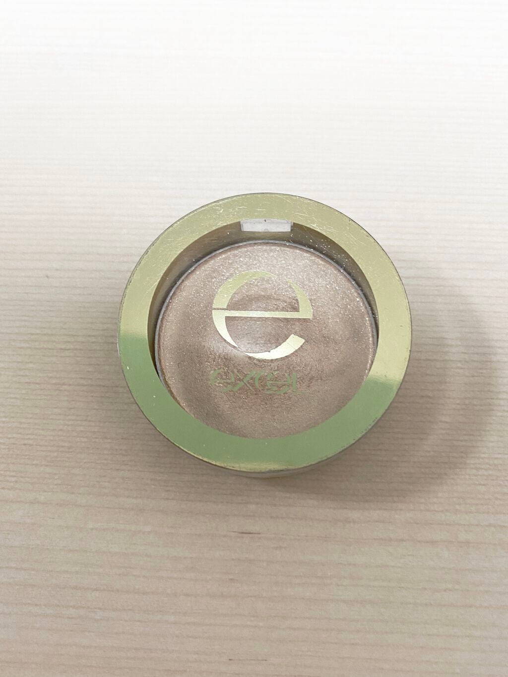 シャイニーシャドウ N/excel/単色アイシャドウを使ったクチコミ(1枚目)