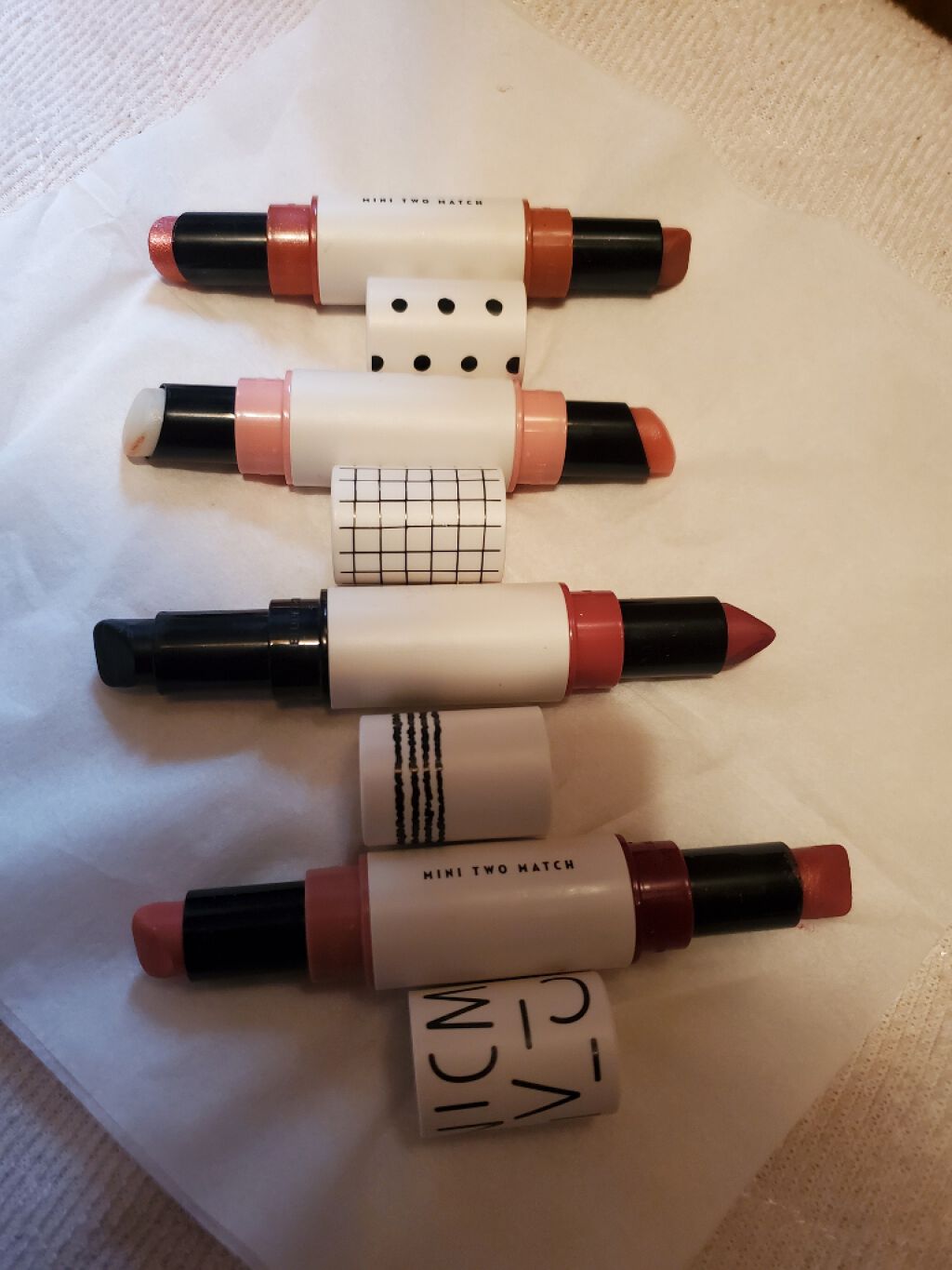 ミニトゥーマッチ/ETUDE/口紅を使ったクチコミ(1枚目)