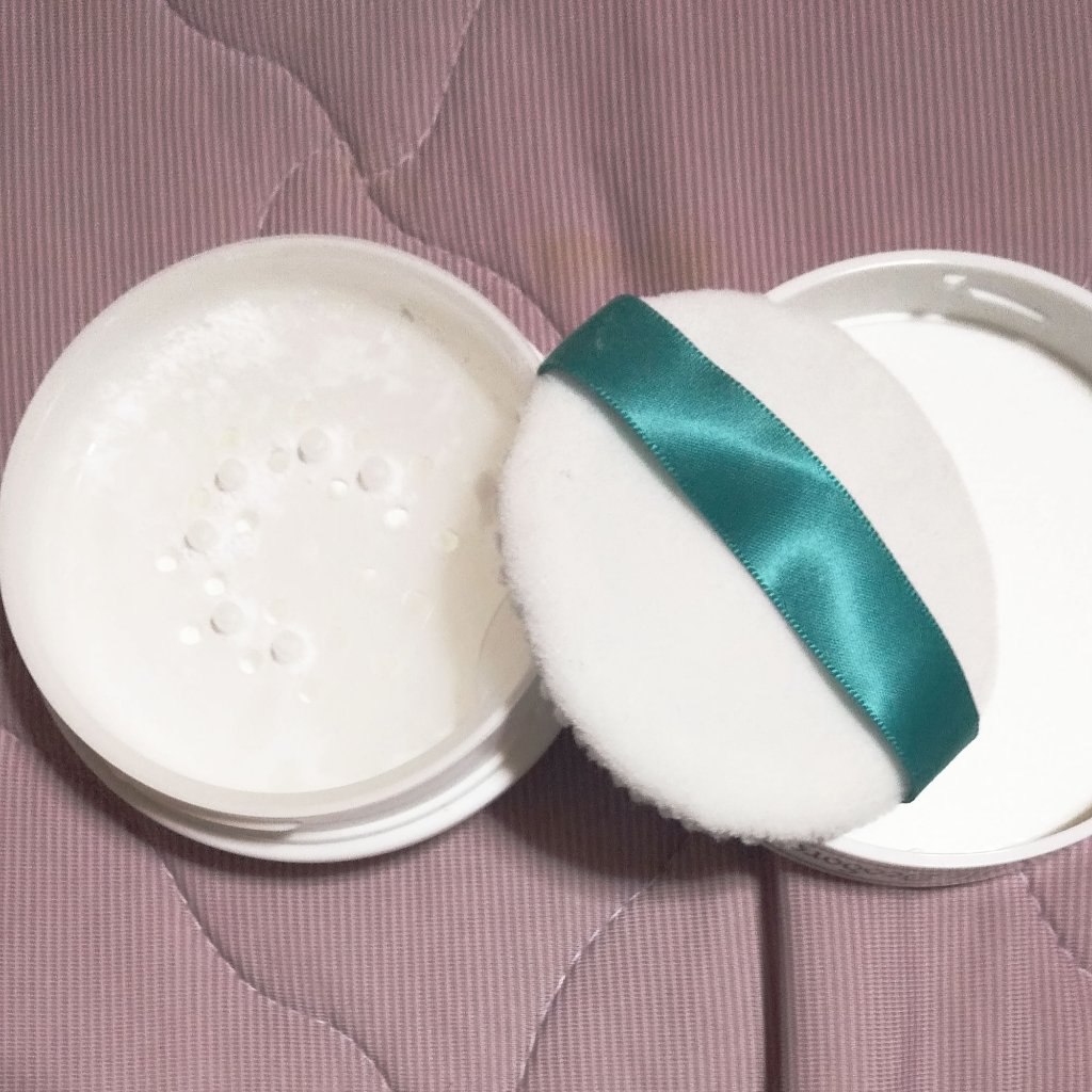 薬用さらさらデオドラントパウダー/デオナチュレ/デオドラント・制汗剤を使ったクチコミ（2枚目）