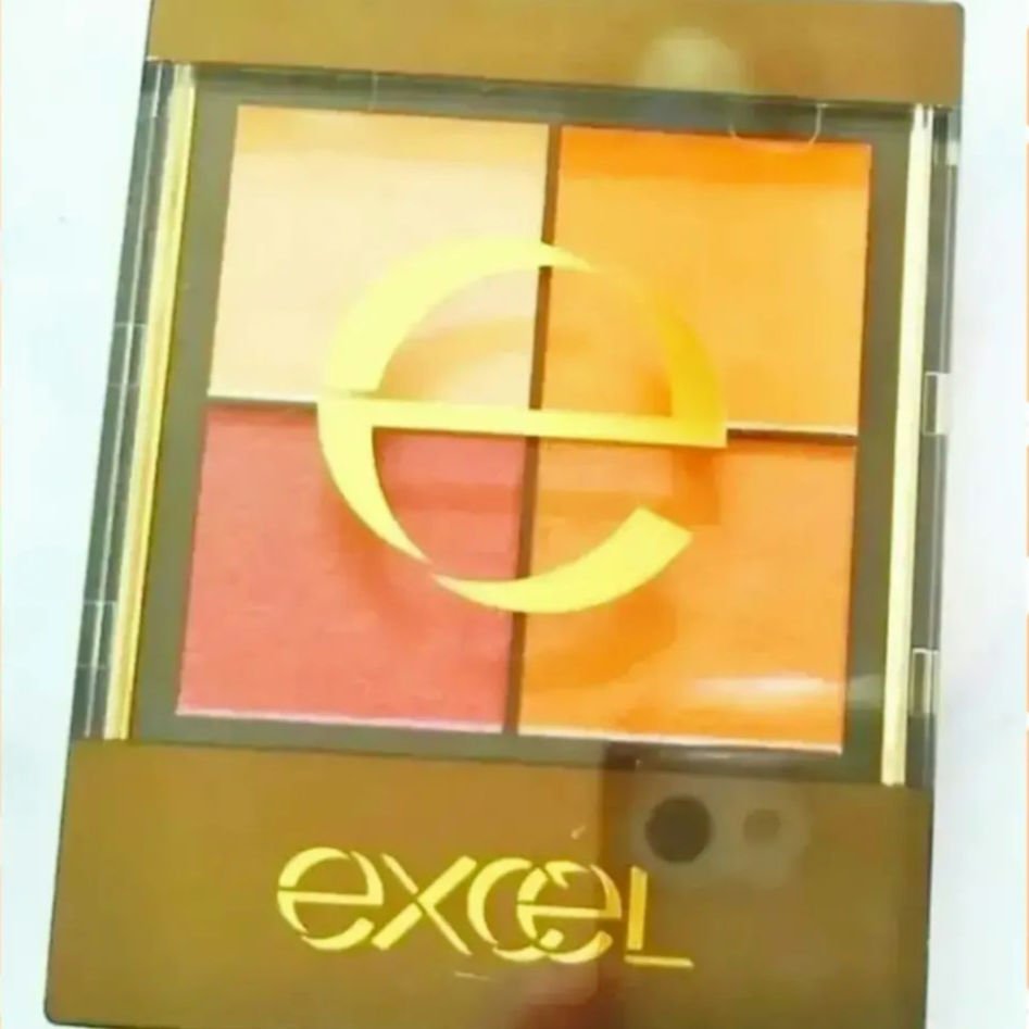 リアルクローズシャドウ/excel/アイシャドウパレットを使ったクチコミ（1枚目）