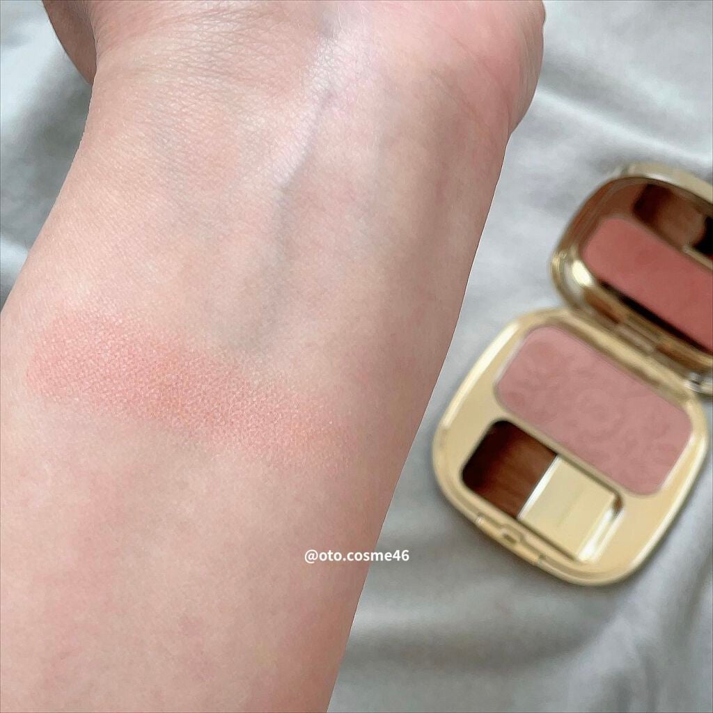 ブラッシュオブローズ ルミナスチークカラー/DOLCE&GABBANA BEAUTY/パウダーチークを使ったクチコミ(3枚目)
