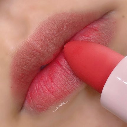 ♡ on LIPS 「【よしミチプロデュースリップ正直レポ】人気YouTuberのよ..」(2枚目)