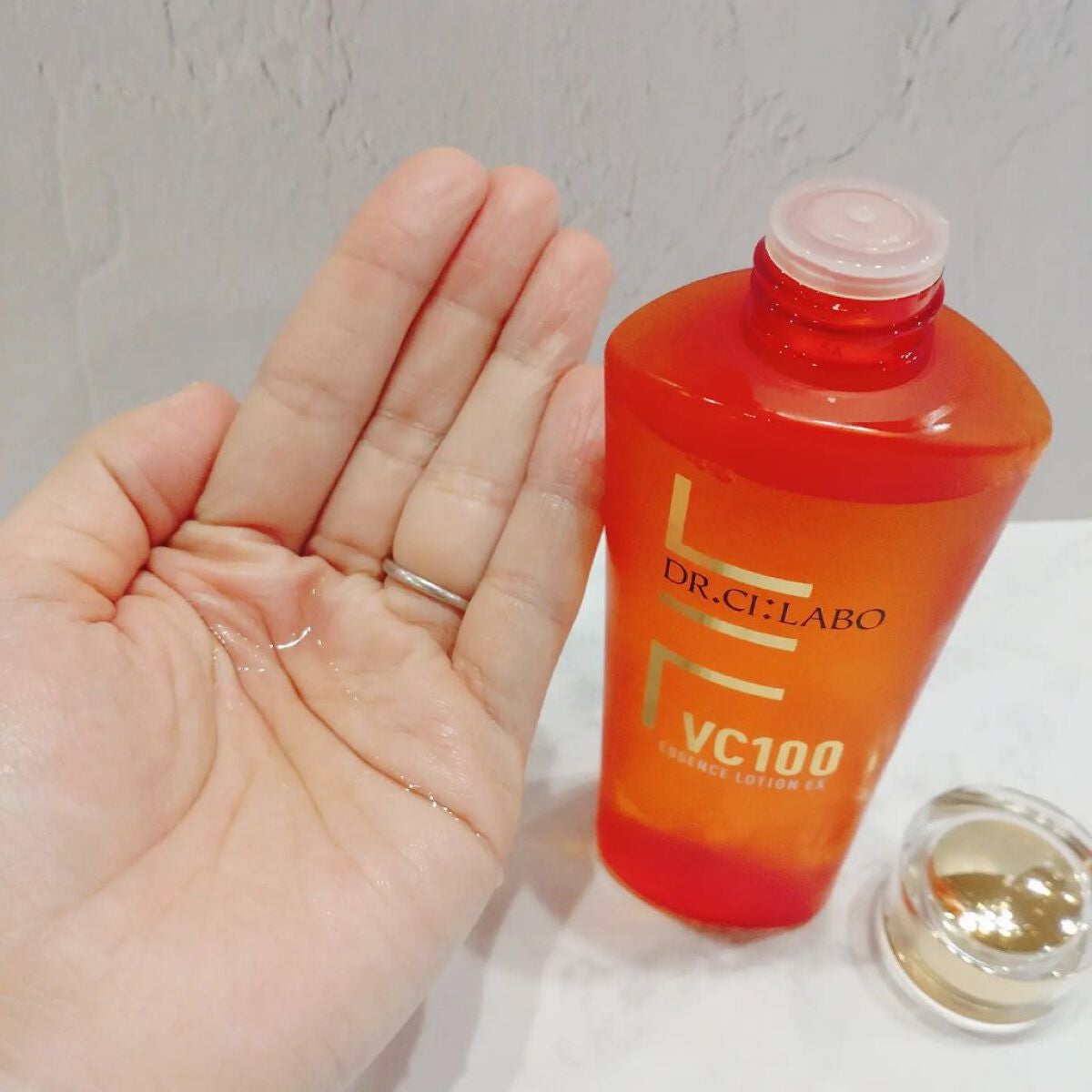 VC100エッセンスローション EX/ドクターシーラボⓇ/化粧水を使ったクチコミ(3枚目)