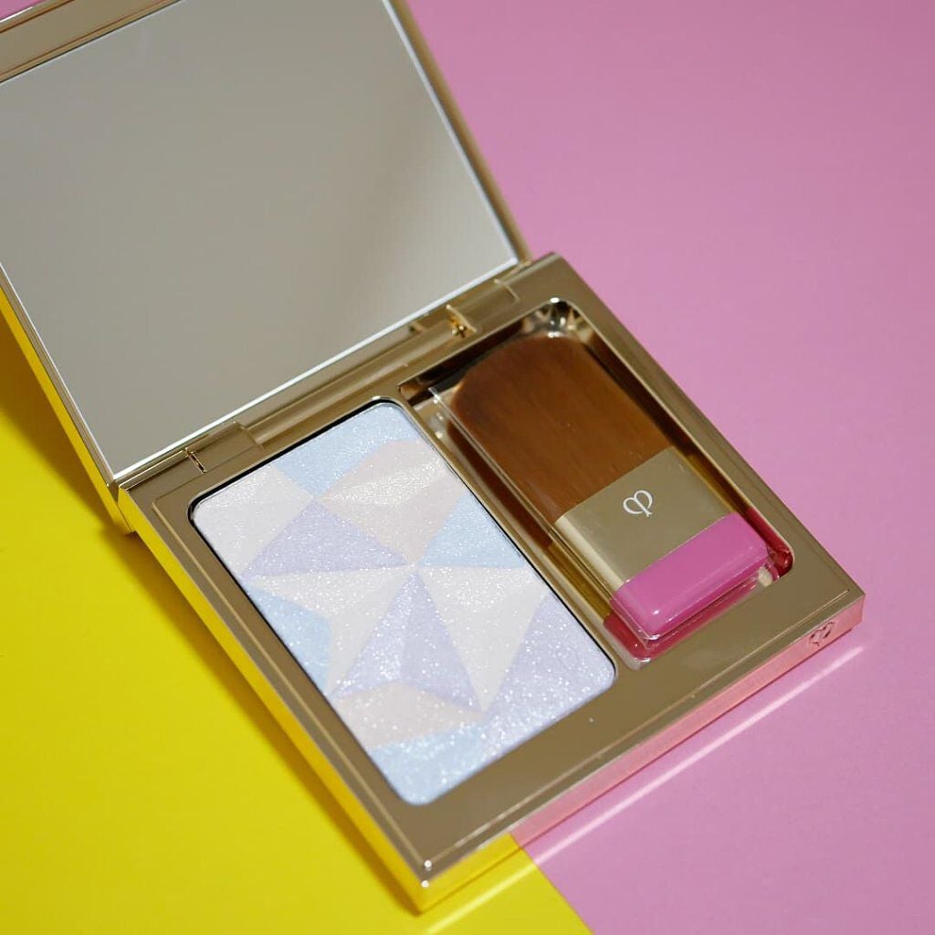 クレ・ド・ポー ボーテ レオスールデクラ/クレ・ド・ポー ボーテ/パウダーハイライトを使ったクチコミ(2枚目)