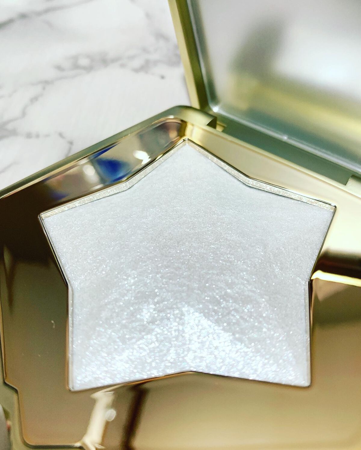 スターダストダイヤモンドハイライトパウダー/PERFECT DIARY/パウダーハイライトを使ったクチコミ(2枚目)