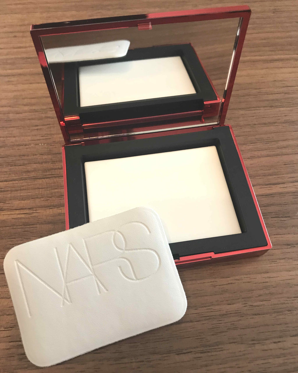 ライトリフレクティングセッティングパウダー　プレスト　N/NARS/プレストパウダーを使ったクチコミ（3枚目）