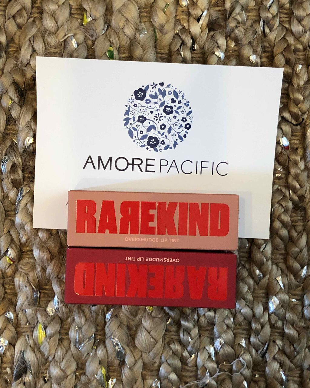 オーバスマッジリップティント/RAREKIND/リップティントを使ったクチコミ（2枚目）