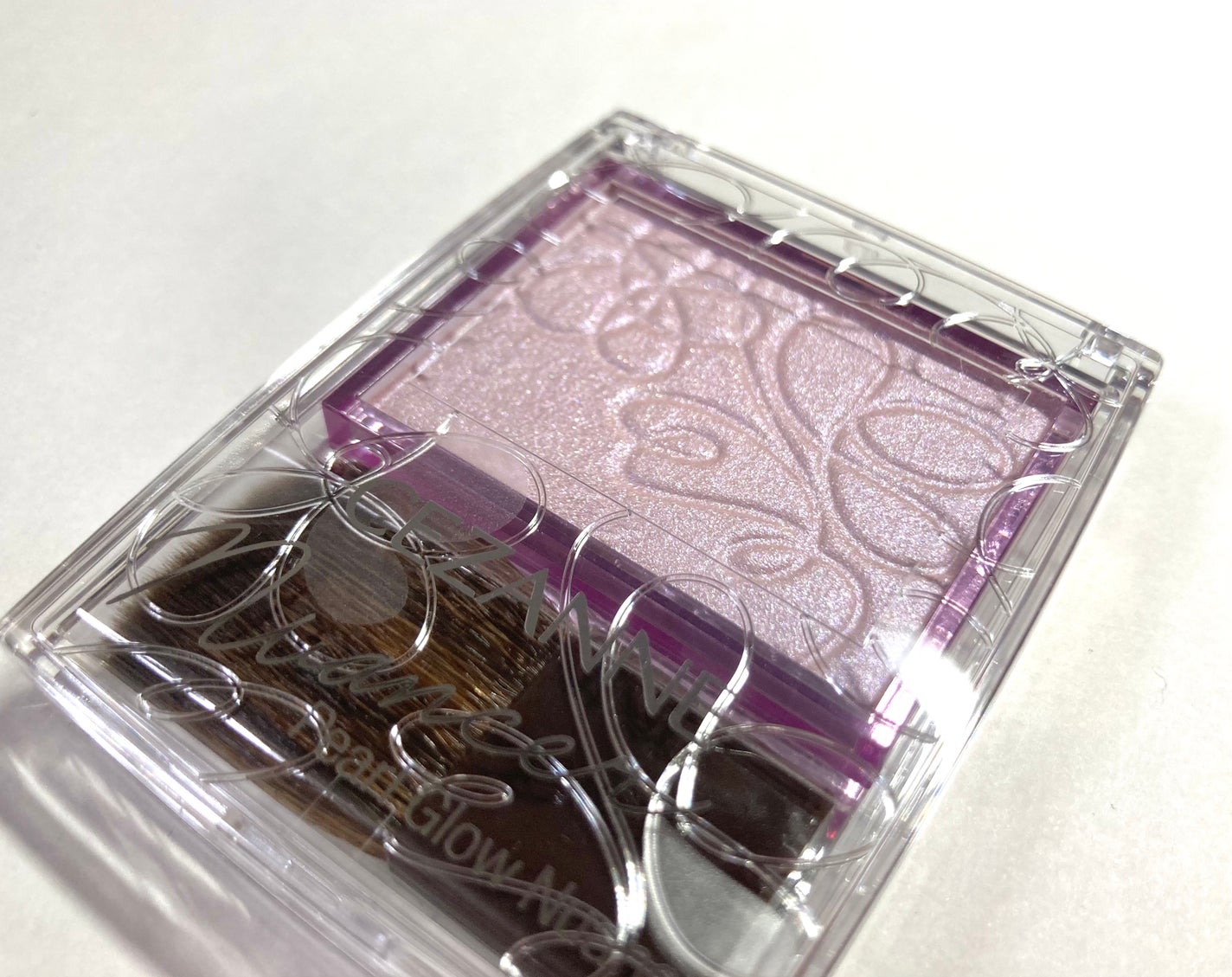 パールグロウニュアンサー/CEZANNE/パウダーハイライトを使ったクチコミ(1枚目)