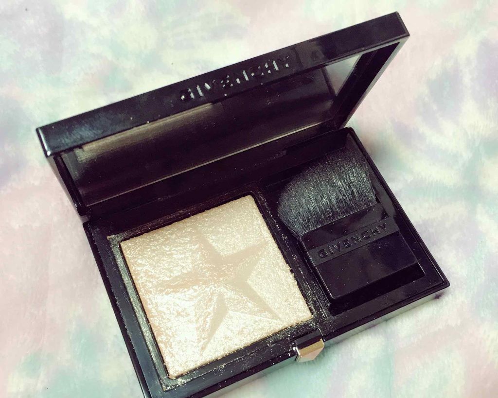 ミスティック・グロウ・パウダー/GIVENCHY/プレストパウダーを使ったクチコミ（2枚目）