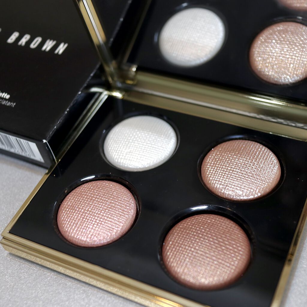 
リュクスな煌めきアイシャドウ💎✨﻿
﻿
﻿
#ボビイブラウン﻿
#ピンクグロウリュクスアイシャドウパレット﻿
﻿
絶対欲しいと思ってたこのパレット😍﻿
﻿
アットコスメの激戦先行販売で無事にゲットできました😭✨﻿
﻿
去年のホリデー