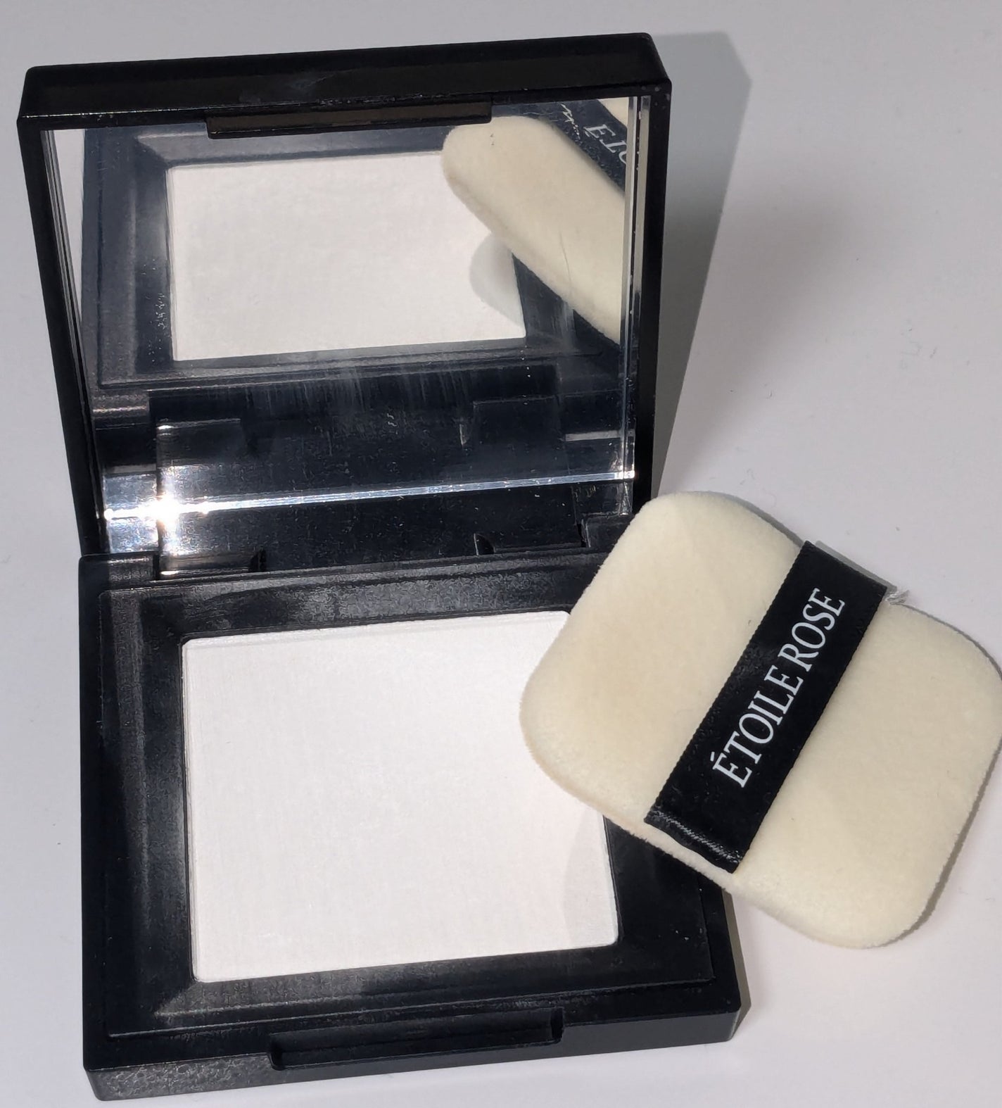 エトワルローズ フェイスパウダー/Étoile Rose/プレストパウダーを使ったクチコミ(2枚目)