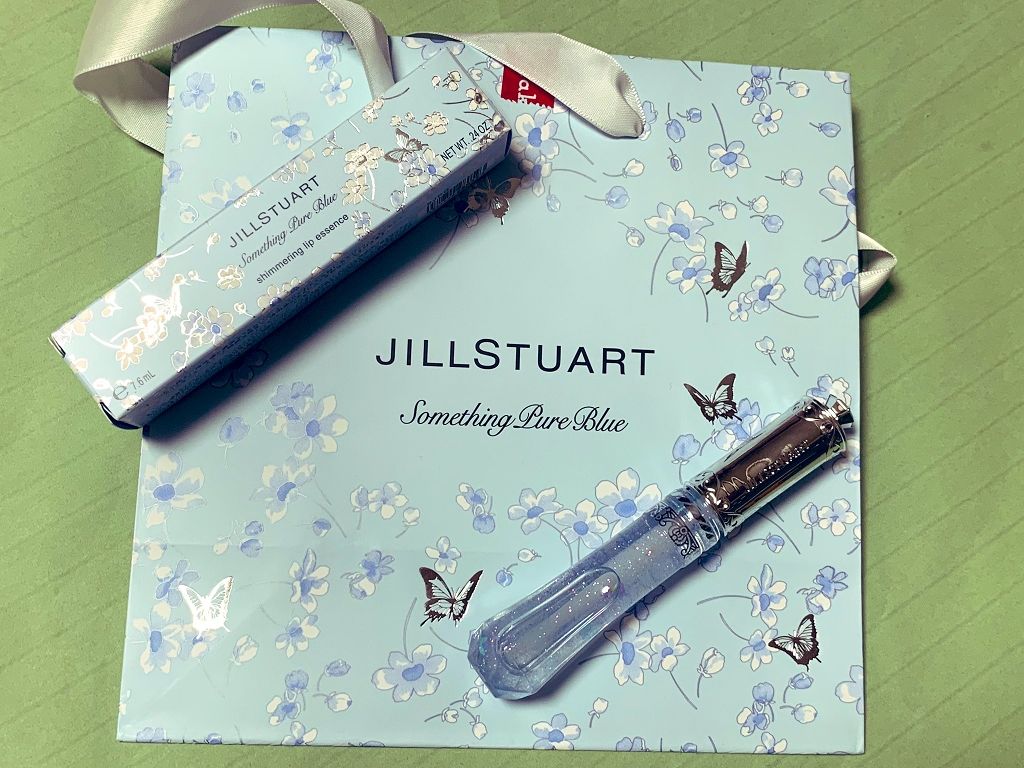 サムシングピュアブルー シマリング リップエッセンス/JILL STUART/リップケアを使ったクチコミ（1枚目）