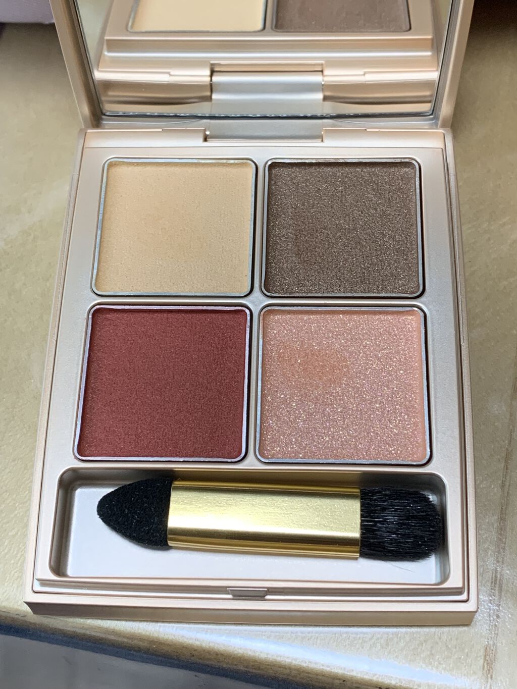  ローズウッドデイドリーム 4アイズ /RMK/アイシャドウパレットを使ったクチコミ（1枚目）