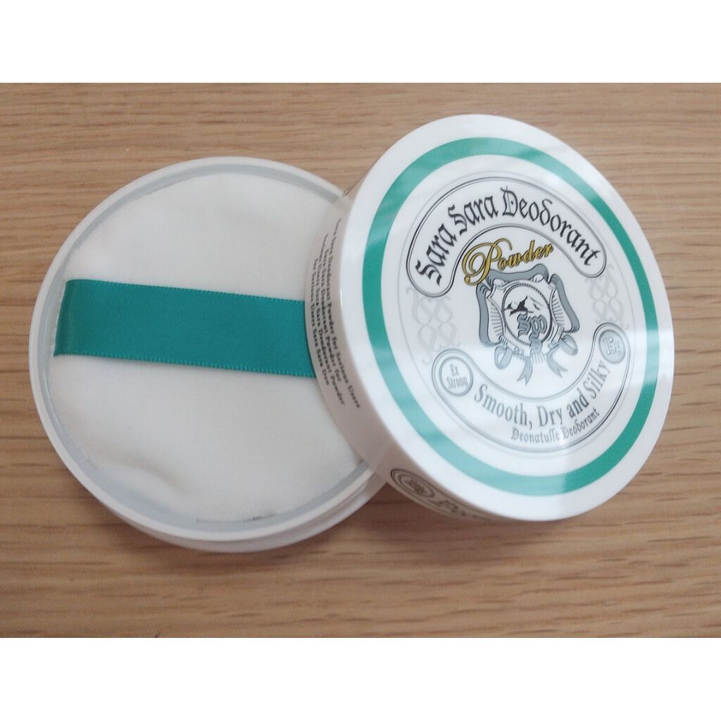 薬用さらさらデオドラントパウダー/デオナチュレ/デオドラント・制汗剤を使ったクチコミ(3枚目)