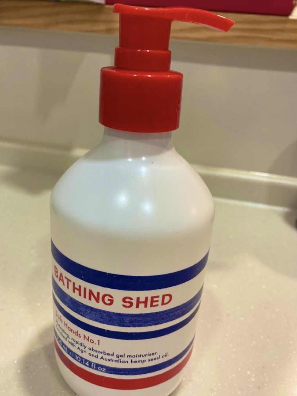 ソフトハンズ ナンバーワン (ハンドローション)/Bathing Shed/ハンドクリームを使ったクチコミ（1枚目）