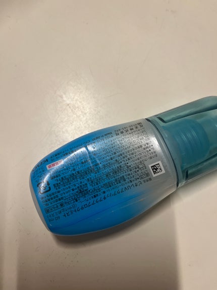 オレオ on LIPS 「#Biore#日焼け止めスプレー#日焼け止め中の液体が黄色?で..」(2枚目)