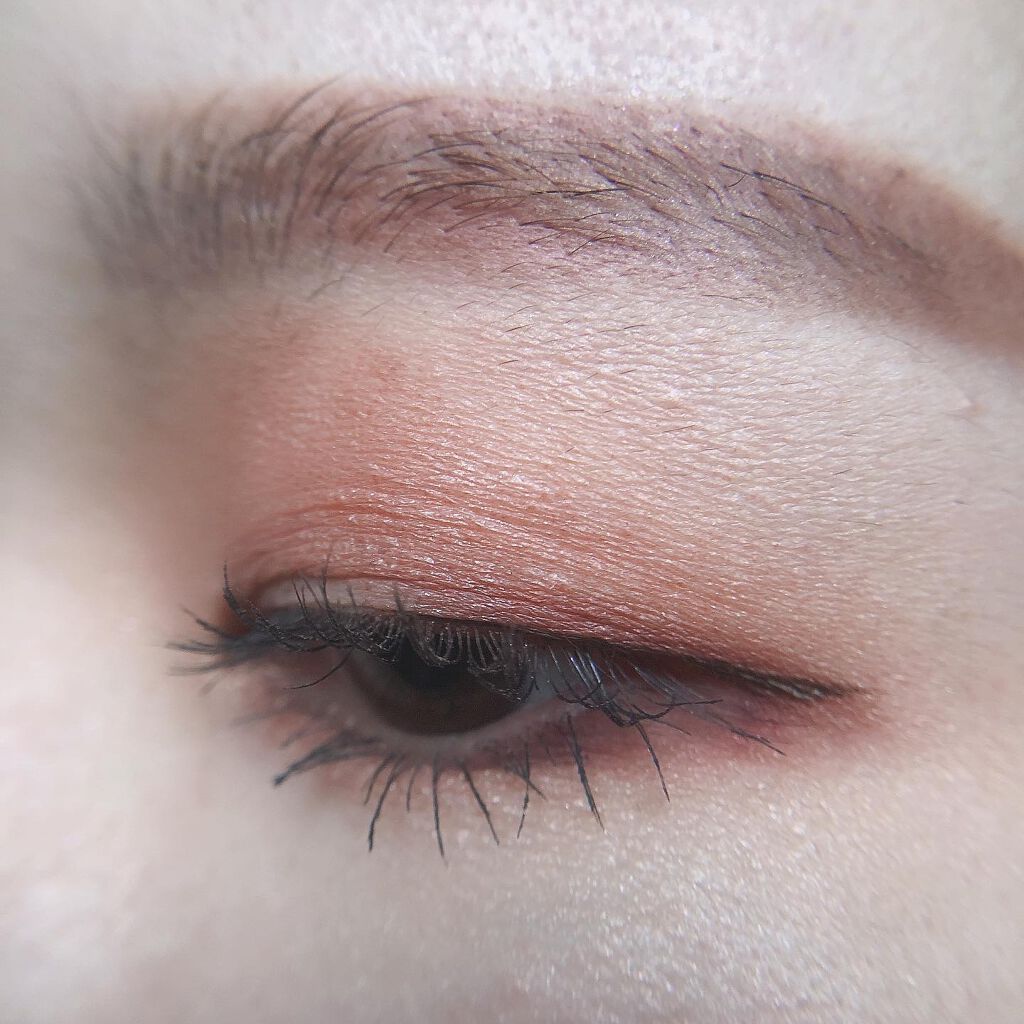 あゆみ on LIPS 「・\#todaysmake/・アイシャドウ☑@charlott..」(4枚目)