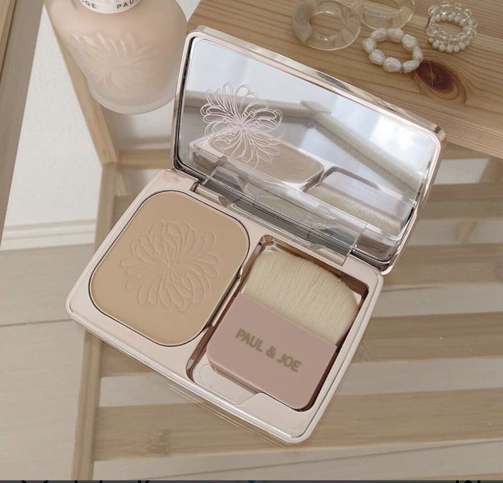 【さらっと素肌感】
マスクしてても朝から晩までくずれない、サラッと毛穴も隠してくれる優秀アイテム




#PAUL & JOE BEAUTE
#ヴェール ファンデーション
#透明感メイク  #パケ買いコスメ  #やっぱこれやねん  #毛穴