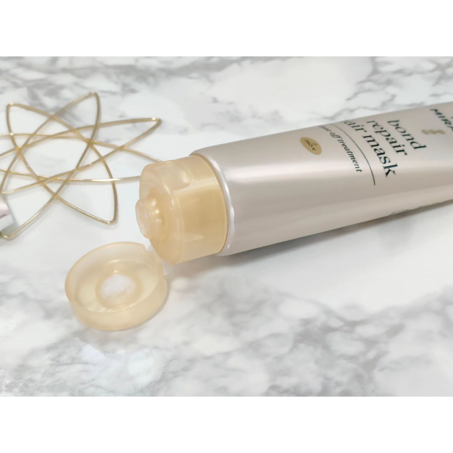 ミラクルズ ボンドリペア ヘアマスク/パンテーン/ヘアマスク・ヘアパックを使ったクチコミ（2枚目）