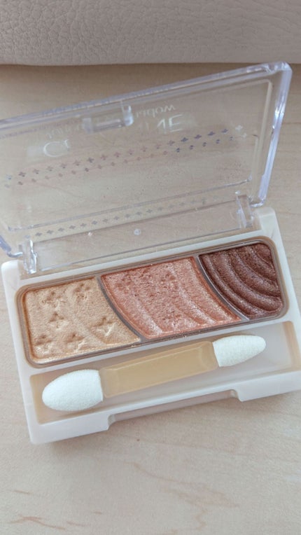 トーンアップアイシャドウ/CEZANNE/アイシャドウパレットを使ったクチコミ(3枚目)