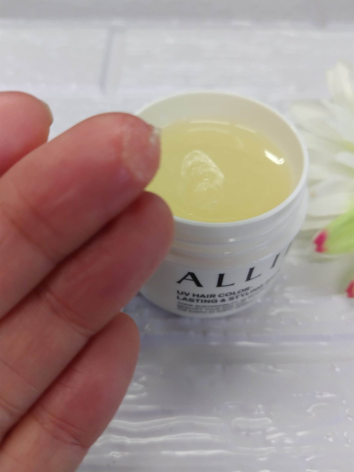 そら on LIPS 「紫外線ダメージから髪を守り、ヘアカラーの色落ちを防ぐスタイリン..」(3枚目)