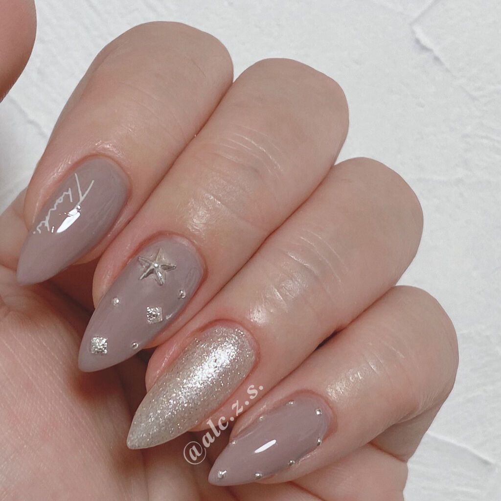 ネイルエナメル SV042/DECORTÉ/マニキュアを使ったクチコミ（2枚目）